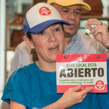 Minister of Mining and Energy, Maria Fernanda Suarez explaining the Be Energy! programme to the media Foto: Daniel Parra