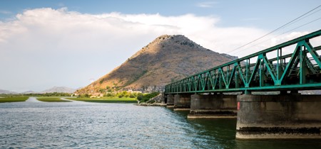 Lot 2 Win Banner Istock 506104004