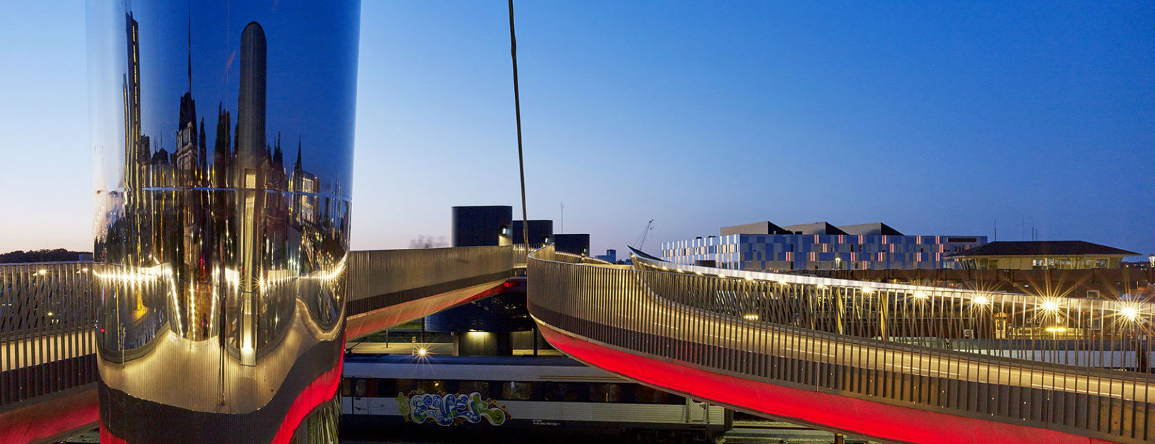 Byens Bro Bridge Reflection (1)