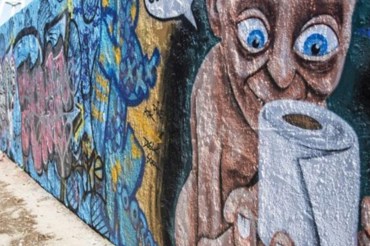 Wall painting in Berlin in the time of Covid-19.